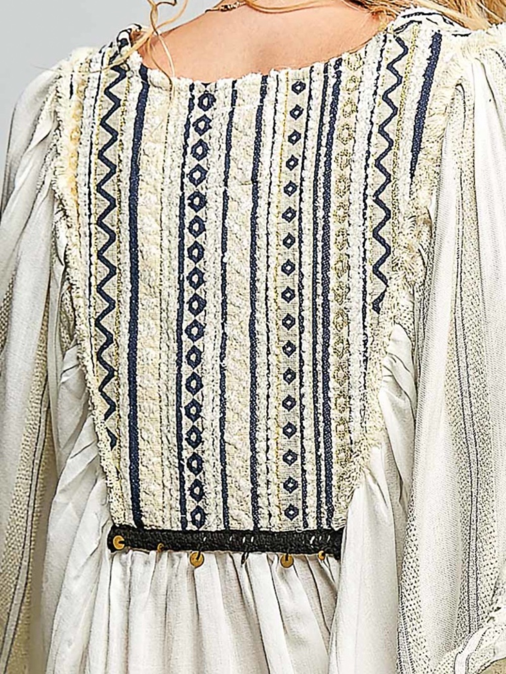 🎉 POL “ CYNTHIA “ POL PONCHO SYTLE TOP WITH EMBROIDERY DETAIL 26 - Picture 9 of 9